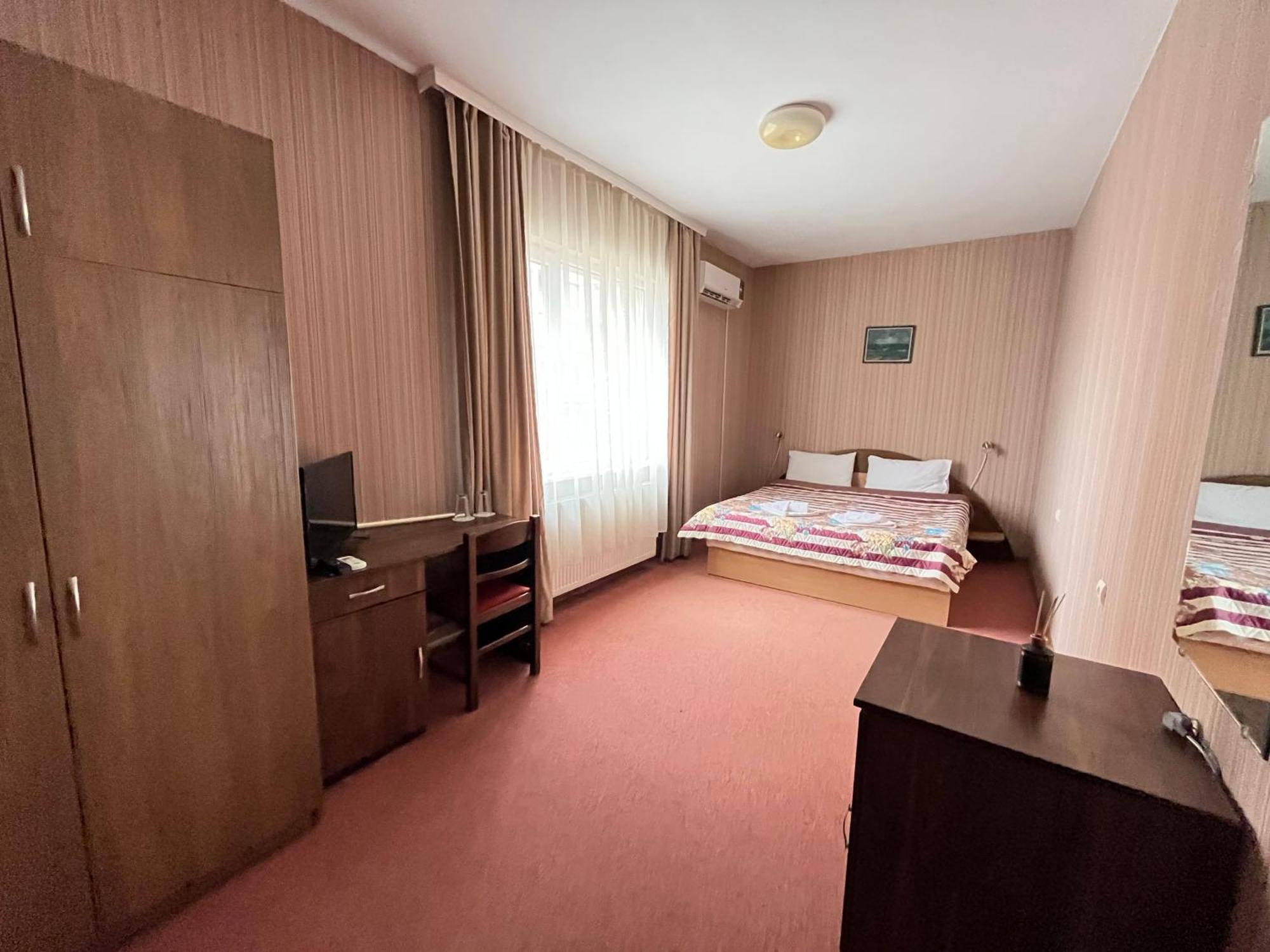 Park Hotel Ivailo เวลีคอเทอร์โนโว ห้อง รูปภาพ